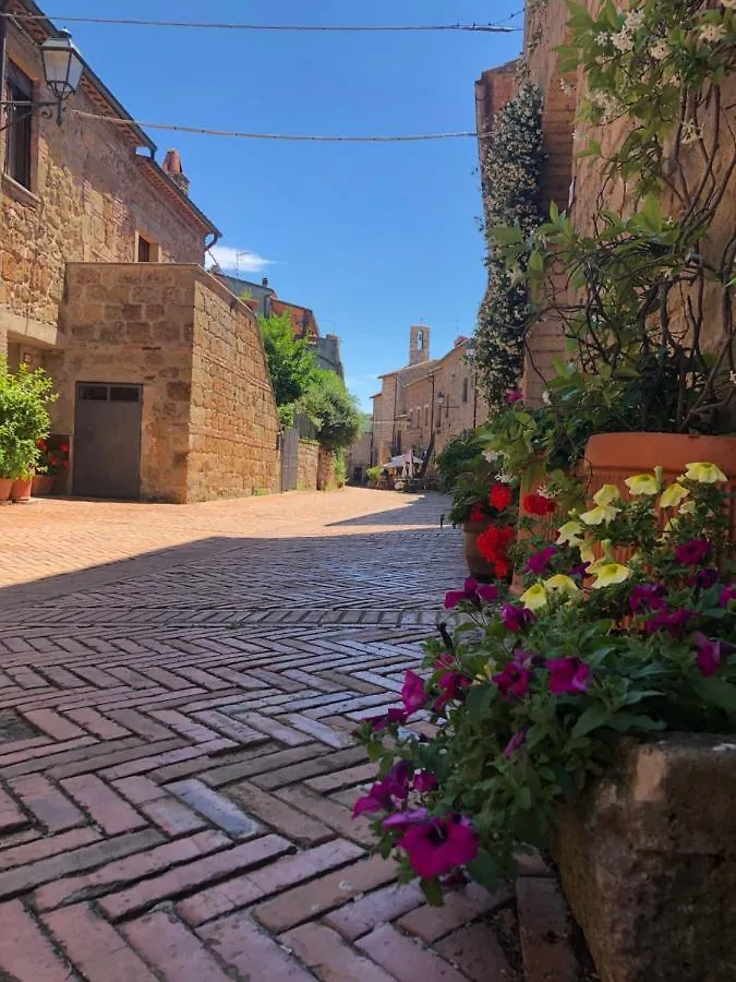 Notti Etrusche a Sovana Italia